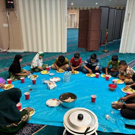 icny-masjid rohingya poor and helpless children